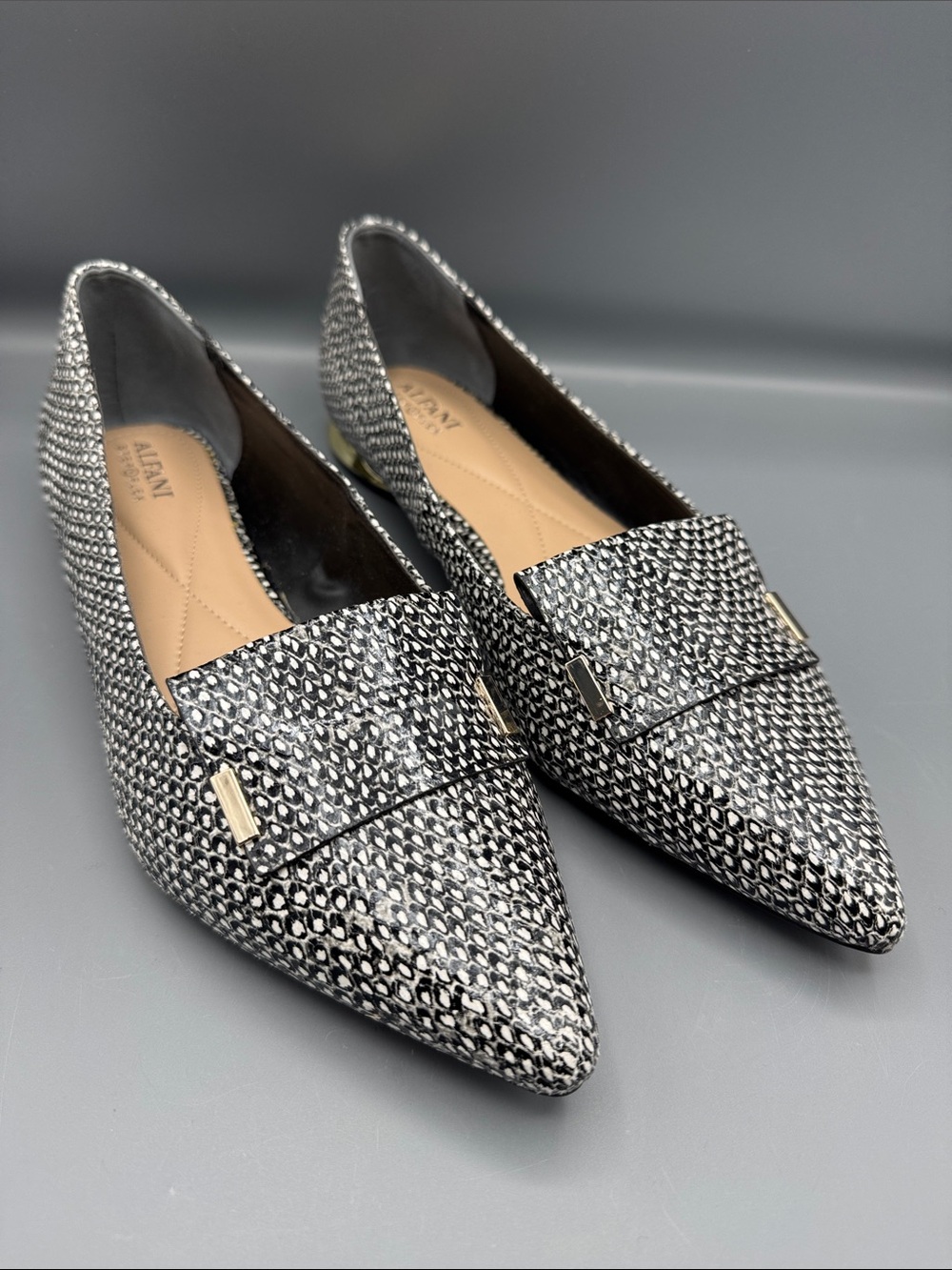 Alfani Women's Samantha Pointed-Toe Loafer Flats Black/White Multi